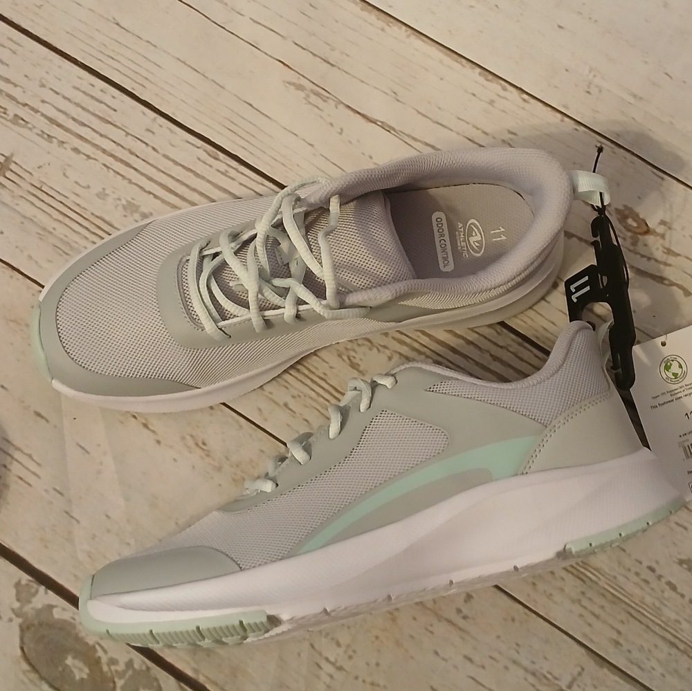 Athletic Works Women's Lifestyle Jogger Light Gray and Mint Green Size 11